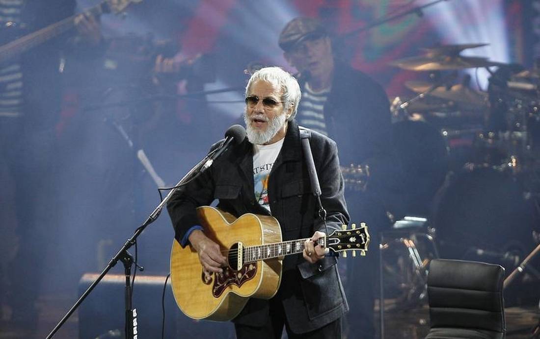 UK singer Yusuf Islam launches single, concert to help refugees
