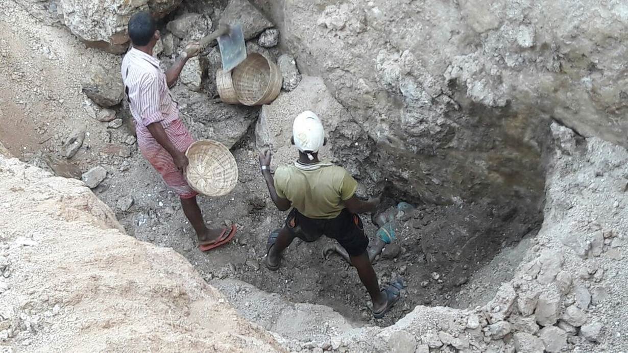 Blood Mica: Deaths of child workers in India's mica 'ghost' mines covered  up to keep industry alive