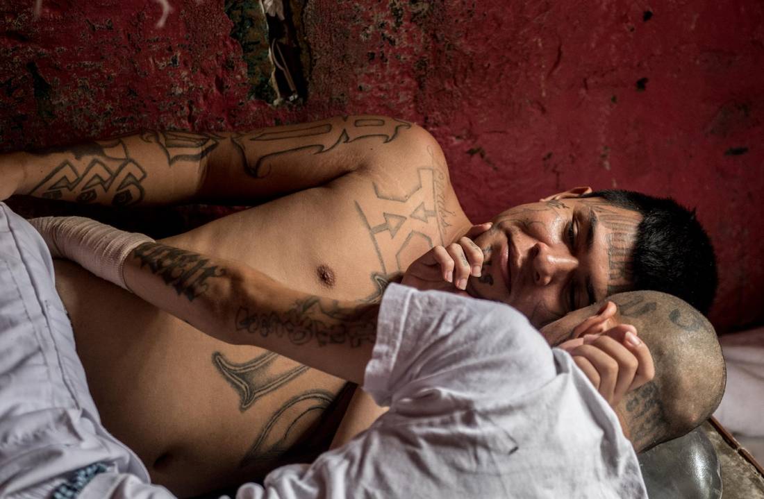 Gay men sex in Salvador