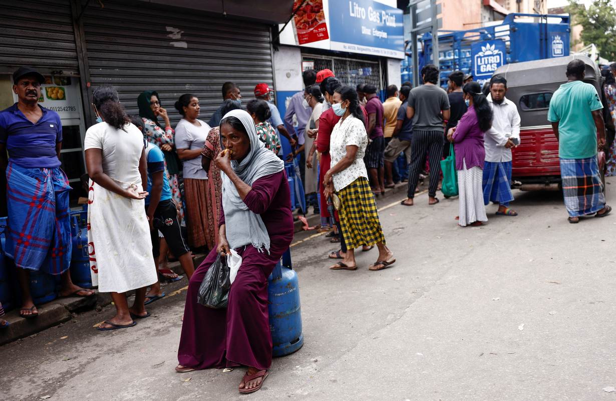 Amid the country's economic collapse, many Sri Lankans struggle to