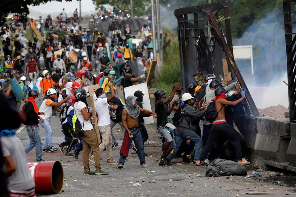 Venezuela Crisis Forces Women To Sell Sex In Colombia 0217