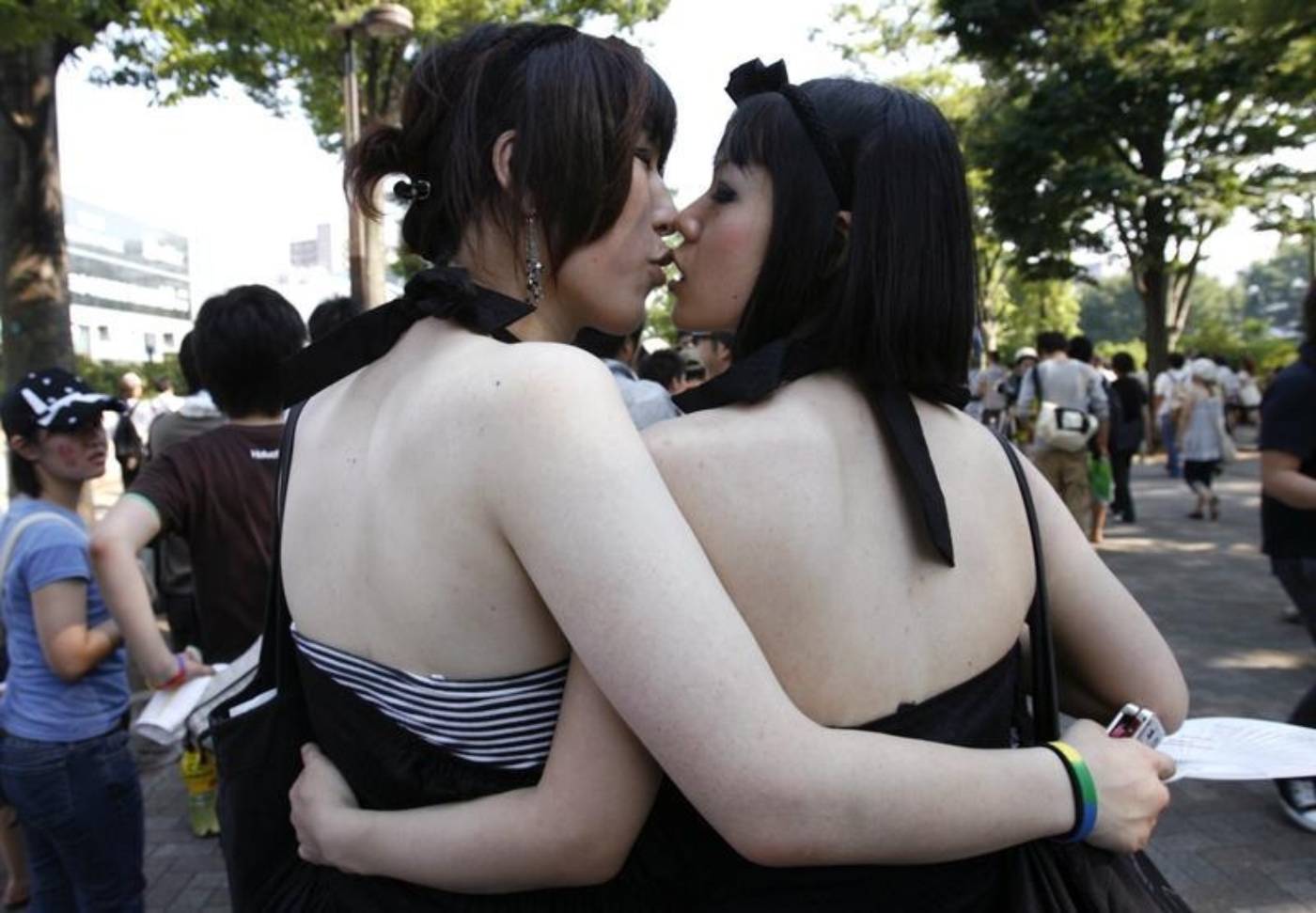 Lesbians and bisexual women in Asia