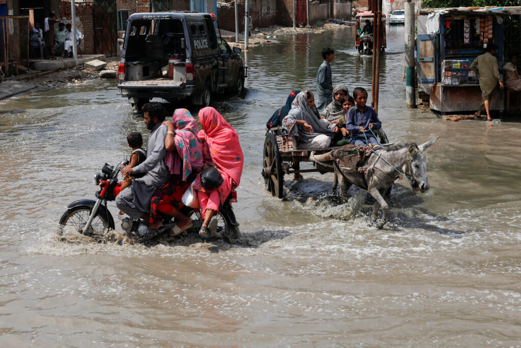 Will Pakistan floods spur better climate disaster planning?