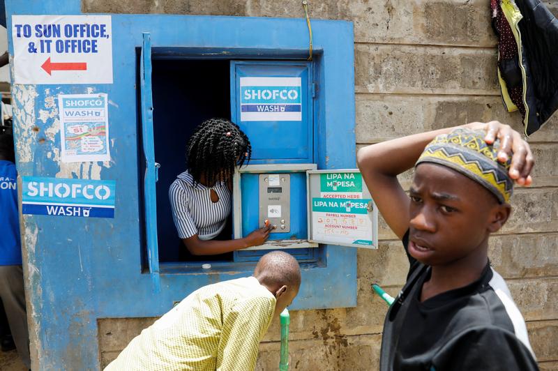 Vending machines bring safe, cheap water to Nairobi slums