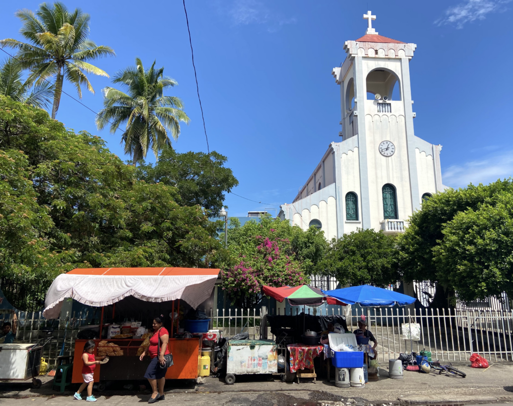Solar bitcoin mine plan divides villagers in El Salvador