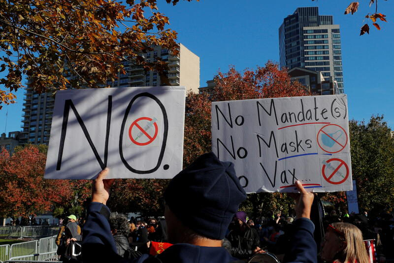 Jabs for jobs: U.S. vaccine mandates offer bargaining chip for worker rights